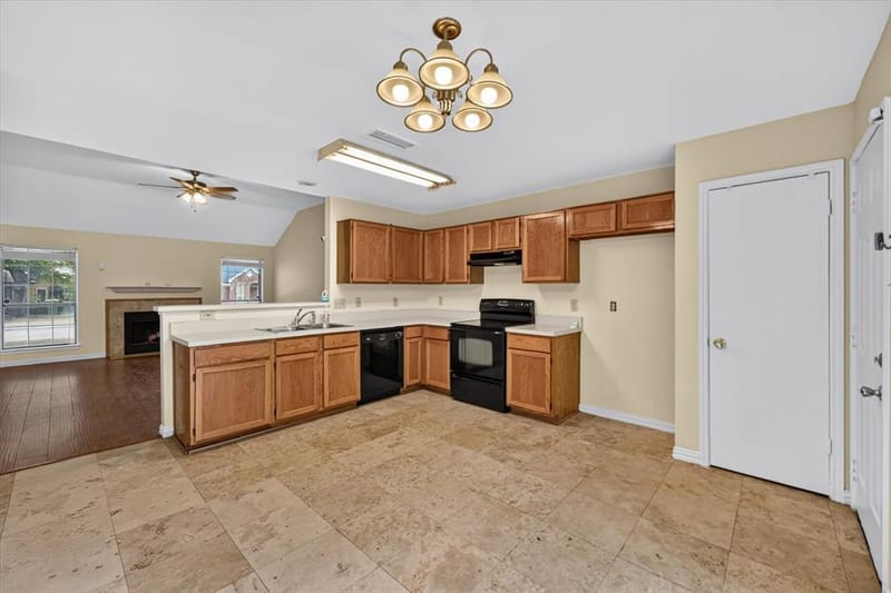 724 Lemons Street, Cedar Hill TX 75104 - Photo 12