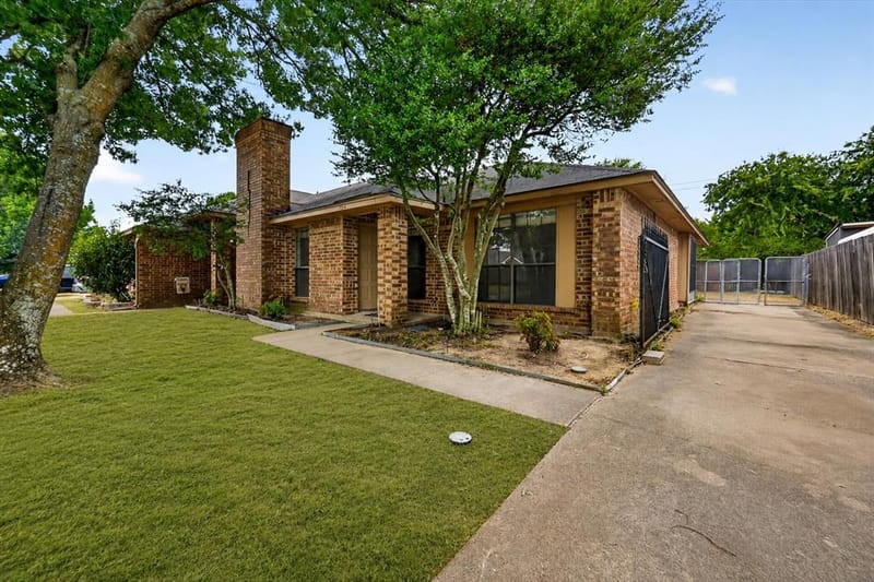 724 Lemons Street, Cedar Hill TX 75104 - Photo 10
