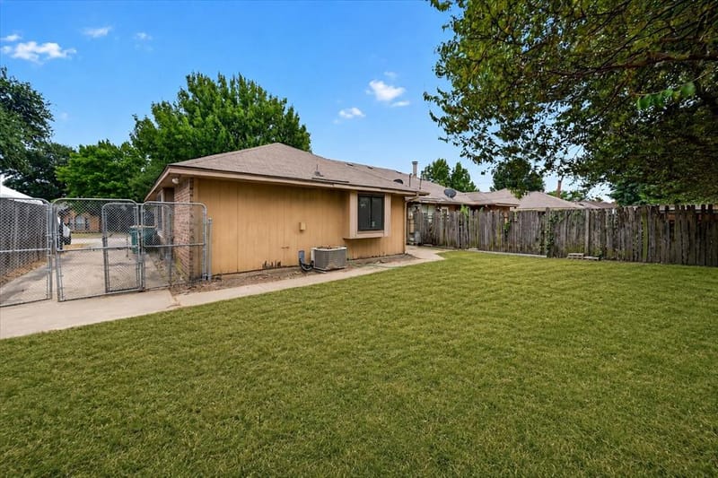 724 Lemons Street, Cedar Hill TX 75104 - Photo 11