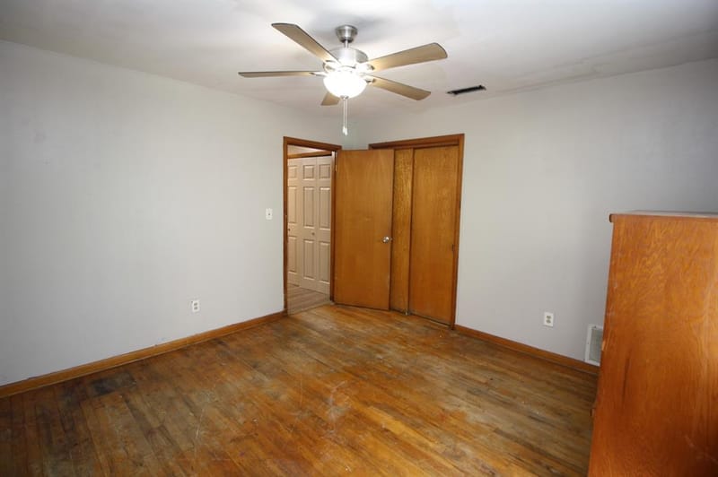 306 S Austin Street, Wolfe City TX 75496 - Photo 16