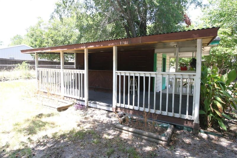 306 S Austin Street, Wolfe City TX 75496 - Photo 24