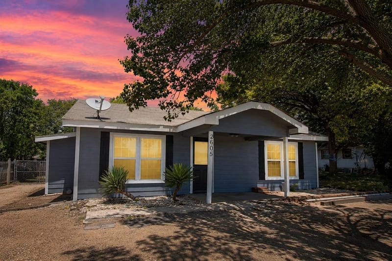 2605 Howard Road, Waxahachie TX 75165