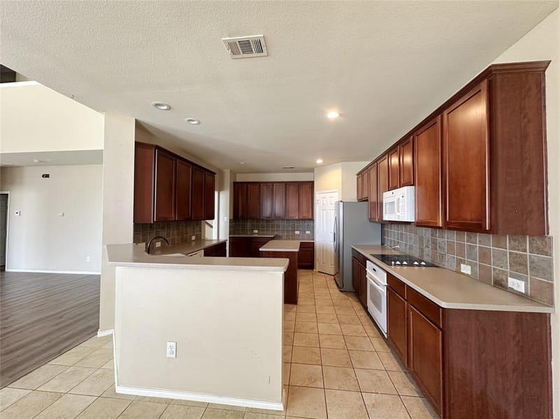 13 Monticello Court, Mansfield TX 76063 - Photo 6