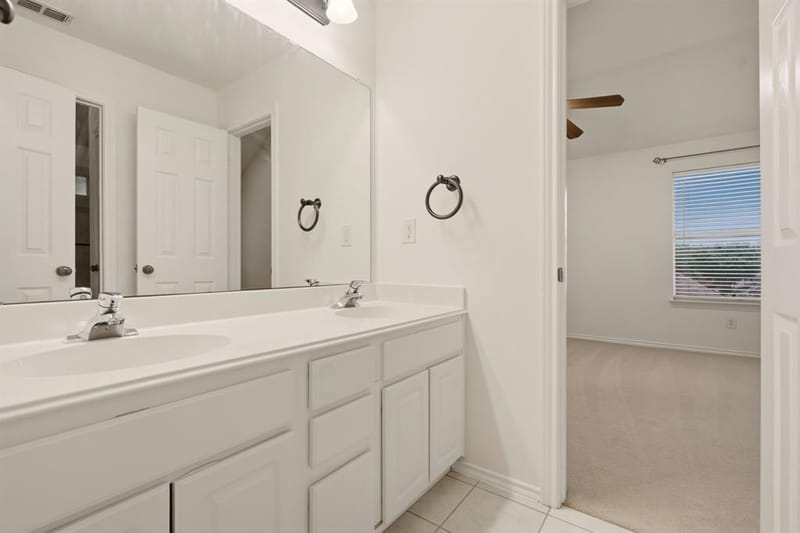 2404 Frosted Green Lane, Plano TX 75025 - Photo 29