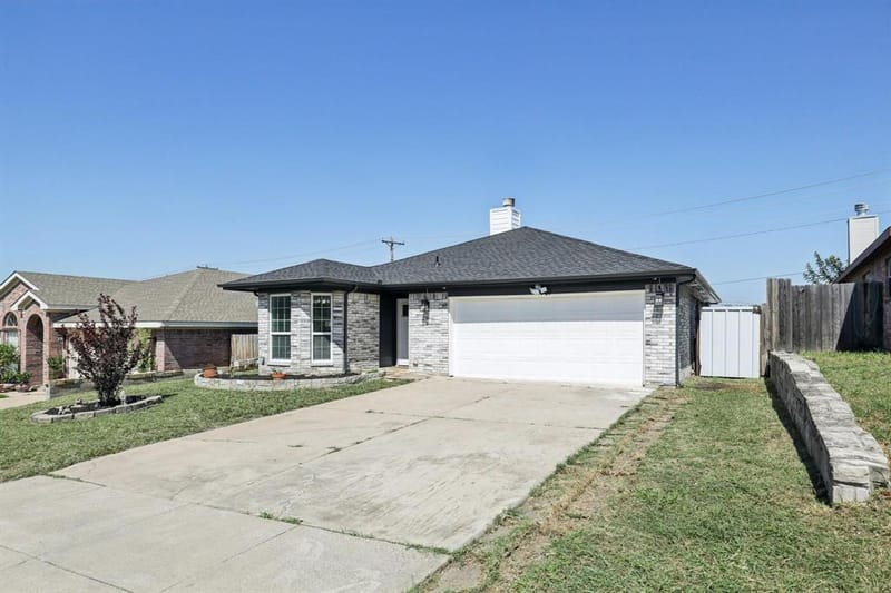 767 Deauville Circle E, Fort Worth TX 76108 - Photo 2