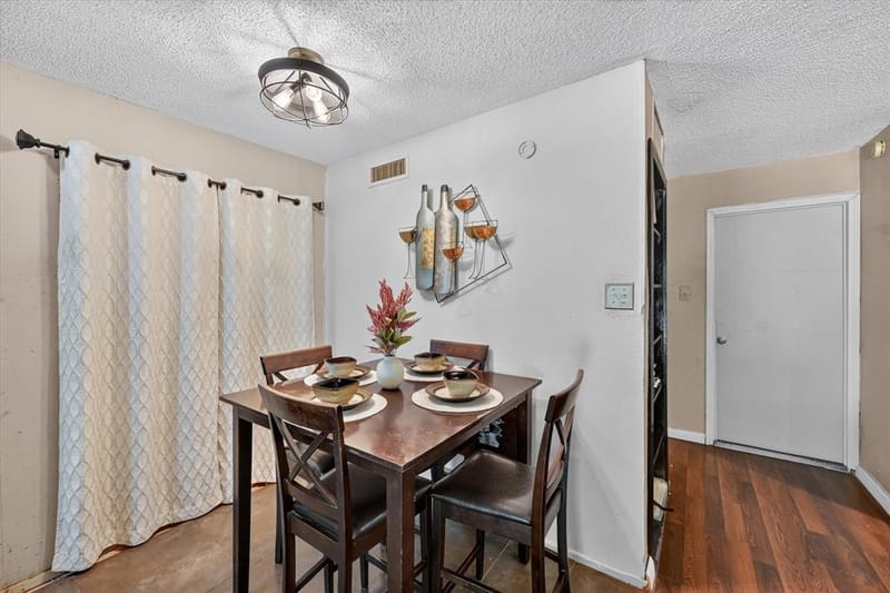 7131 Nutmeg Lane, Dallas TX 75249 - Photo 12