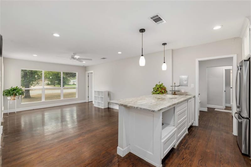 2006 11th Street, Brownwood TX 76801 - Photo 12