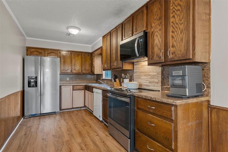 296 Ish Street, China Spring TX 76633 - Photo 6