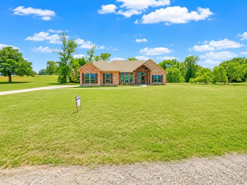105 Crepe Myrtle, Corsicana TX 75109 - Photo 3