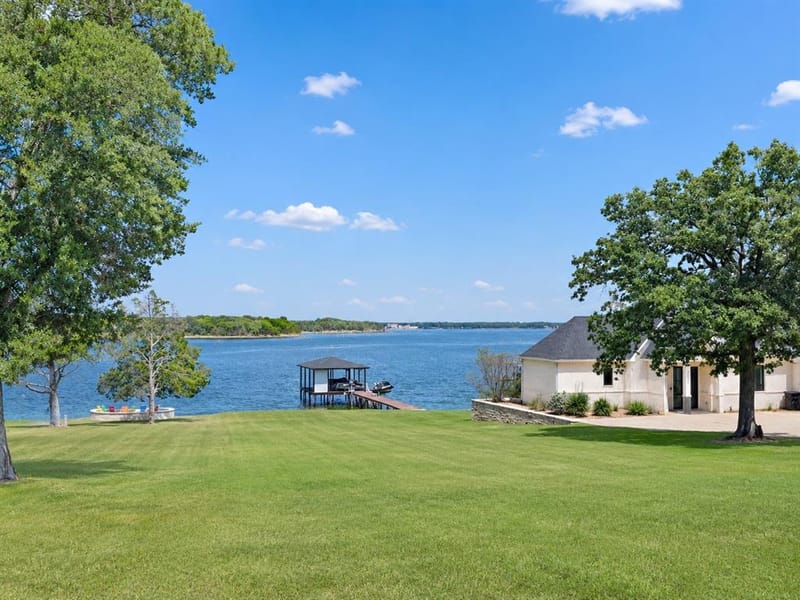 105 Crepe Myrtle, Corsicana TX 75109