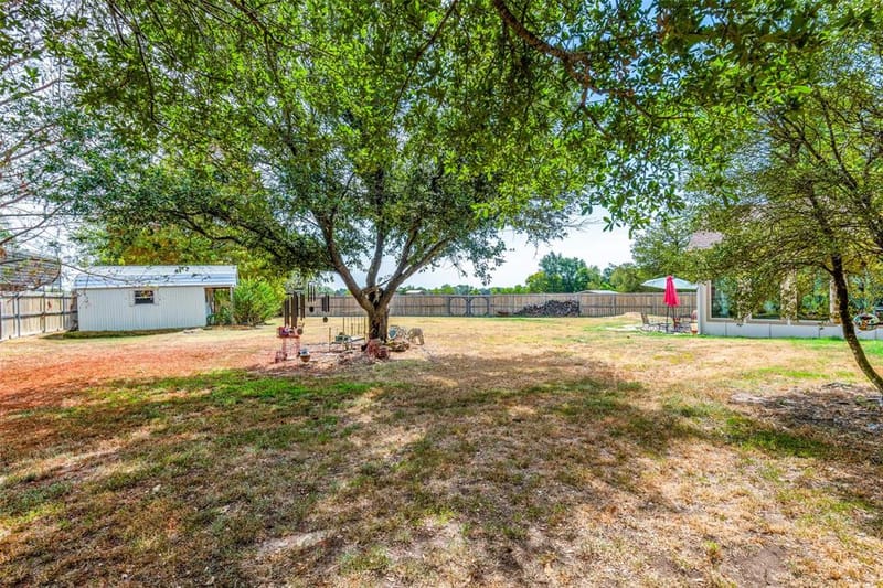719 S Houston Street, Edgewood TX 75117 - Photo 32