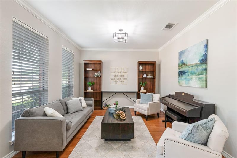 10231 Castle Drive, Frisco TX 75035 - Photo 9