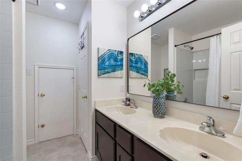 10231 Castle Drive, Frisco TX 75035 - Photo 33