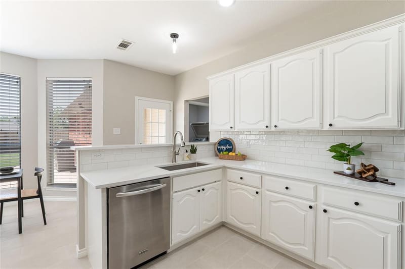 10231 Castle Drive, Frisco TX 75035 - Photo 14