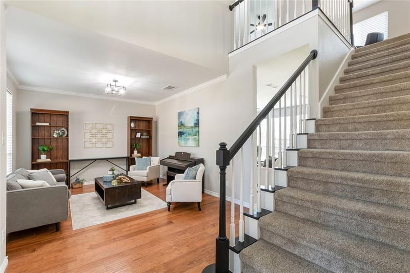 10231 Castle Drive, Frisco TX 75035 - Photo 8