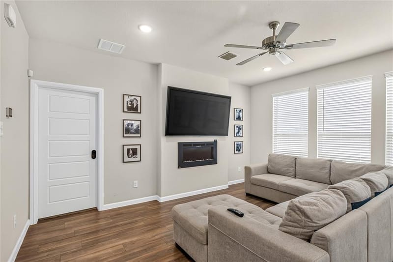 628 Hidden Cove Drive, Princeton TX 75407 - Photo 11