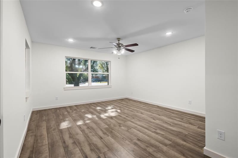 909 Robertson Road, Grand Prairie TX 75050 - Photo 17