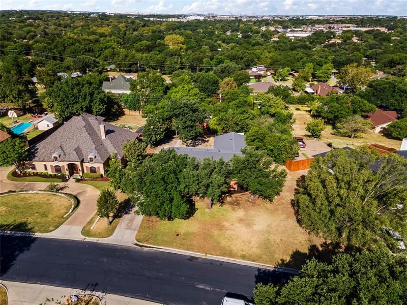 909 Robertson Road, Grand Prairie TX 75050 - Photo 32