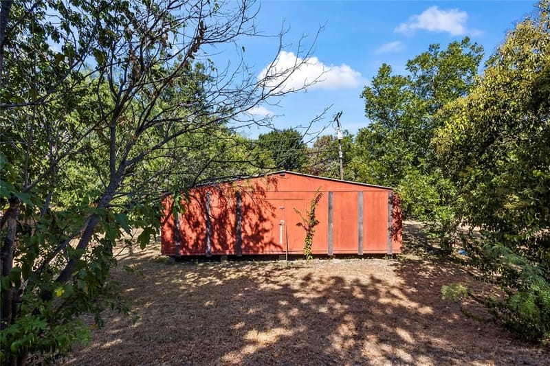 909 Robertson Road, Grand Prairie TX 75050 - Photo 28