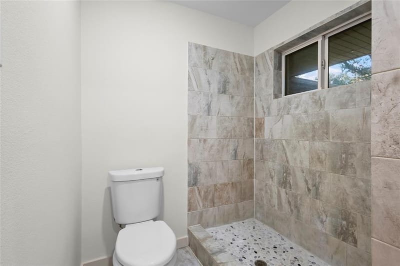 909 Robertson Road, Grand Prairie TX 75050 - Photo 20