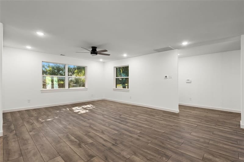 909 Robertson Road, Grand Prairie TX 75050 - Photo 14