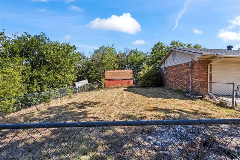 909 Robertson Road, Grand Prairie TX 75050 - Photo 29