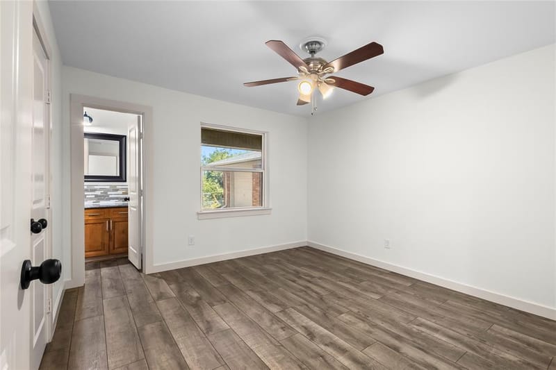 909 Robertson Road, Grand Prairie TX 75050 - Photo 25