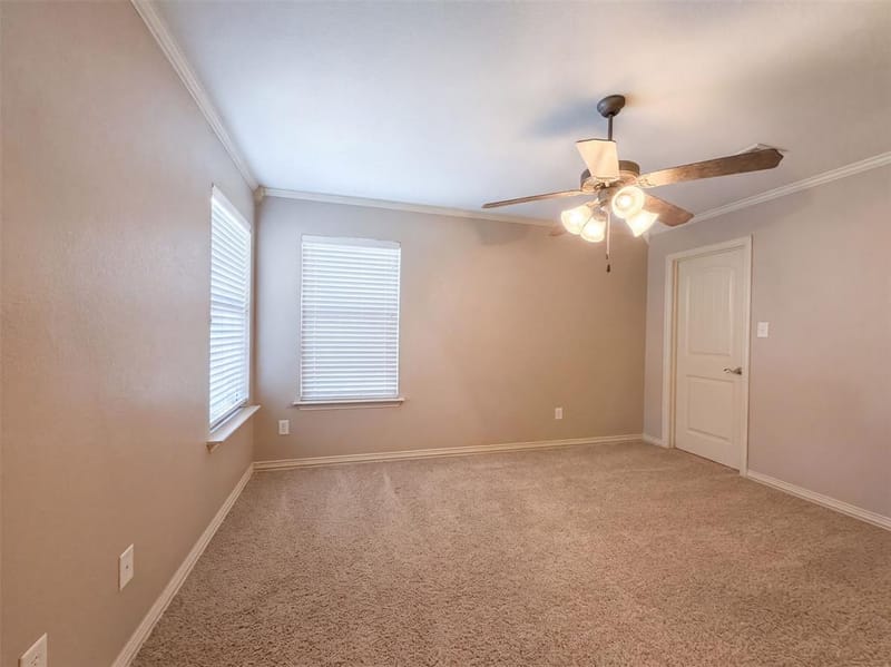 5107 Chesterfield Place, Arlington TX 76017 - Photo 12