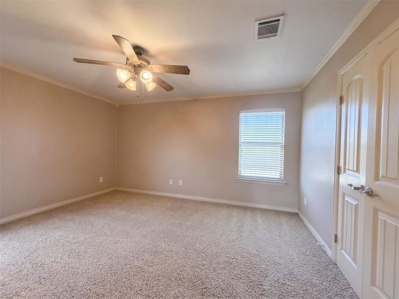 5107 Chesterfield Place, Arlington TX 76017 - Photo 8