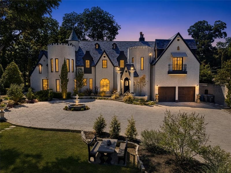 6941 Gaston Avenue, Dallas TX 75214