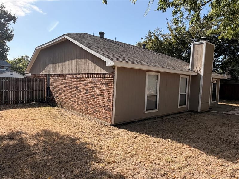 6206 Fernwood Drive, Arlington TX 76001 - Photo 6