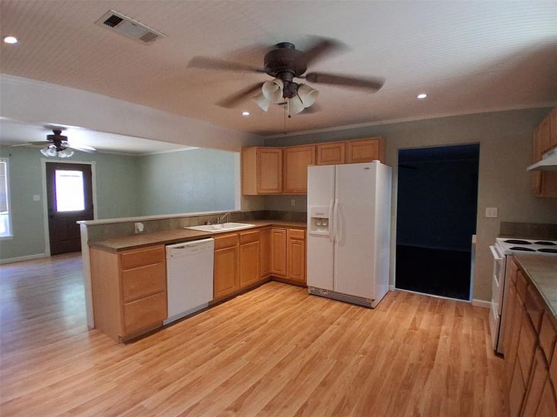 2619 Charity Road, Commerce TX 75428 - Photo 17