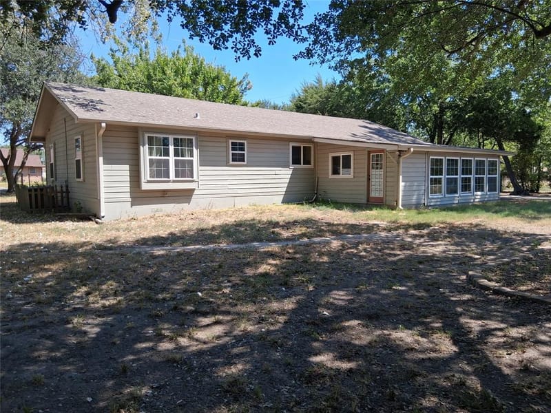 2619 Charity Road, Commerce TX 75428 - Photo 10