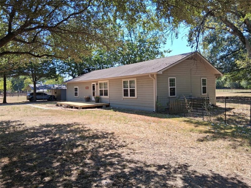 2619 Charity Road, Commerce TX 75428 - Photo 4