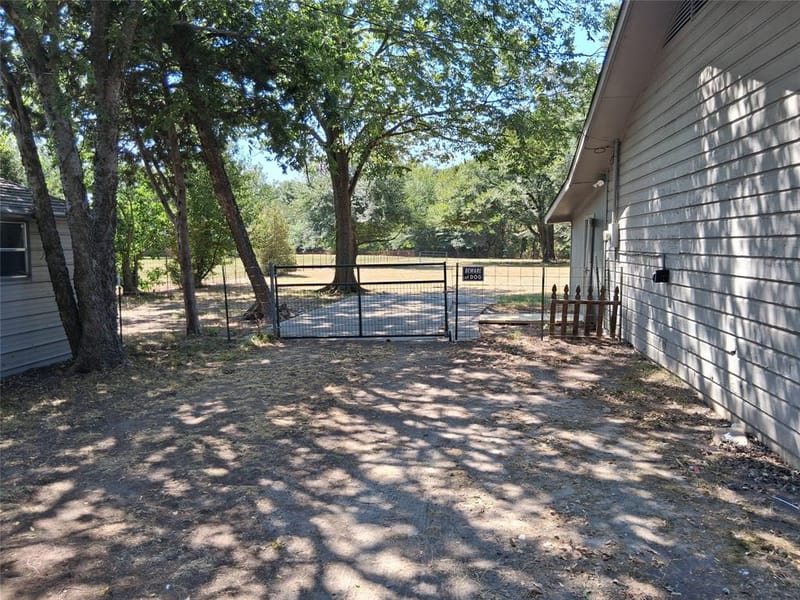 2619 Charity Road, Commerce TX 75428 - Photo 8