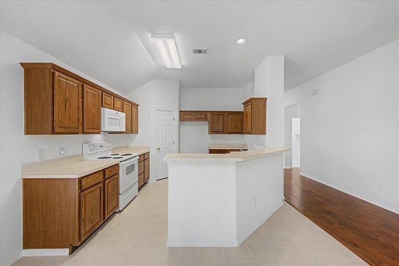 633 Darlington Trail, Fort Worth TX 76131 - Photo 6