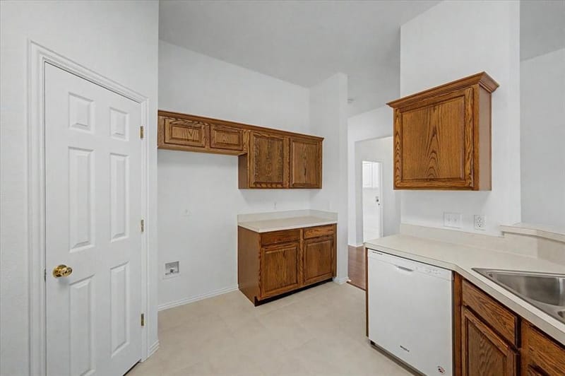 633 Darlington Trail, Fort Worth TX 76131 - Photo 8