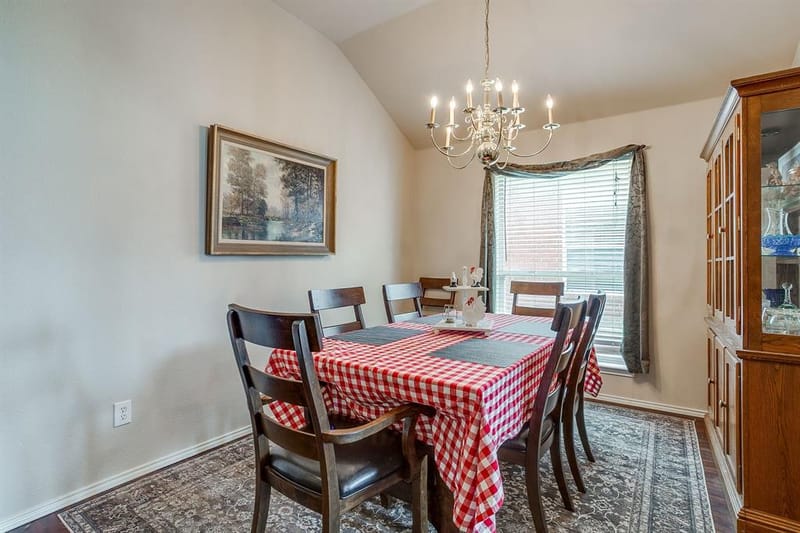 1013 Hidden Lake Drive, Burleson TX 76028 - Photo 10