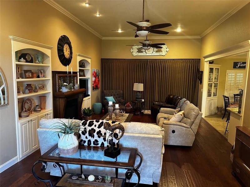 1602 Jefferson Street, Bowie TX 76230 - Photo 10