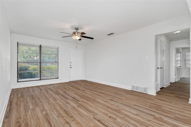 2328 Globe Avenue, Dallas TX 75228 - Photo 6