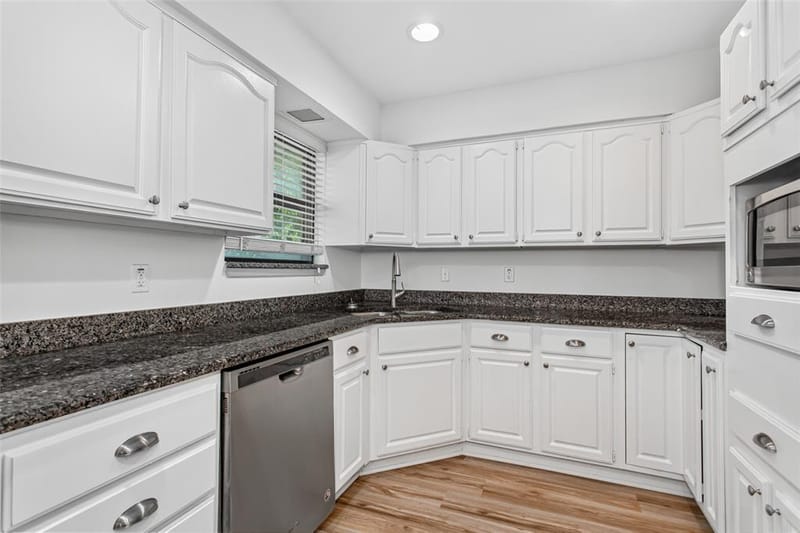 2328 Globe Avenue, Dallas TX 75228 - Photo 13