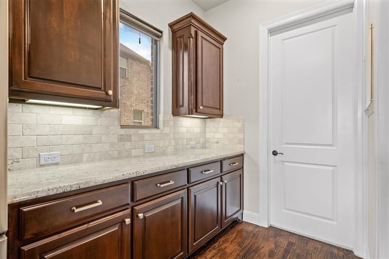 1024 Highpoint Way, Roanoke TX 76262 - Photo 9
