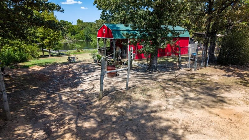 8266 Fm 17, Grand Saline TX 75140 - Photo 4