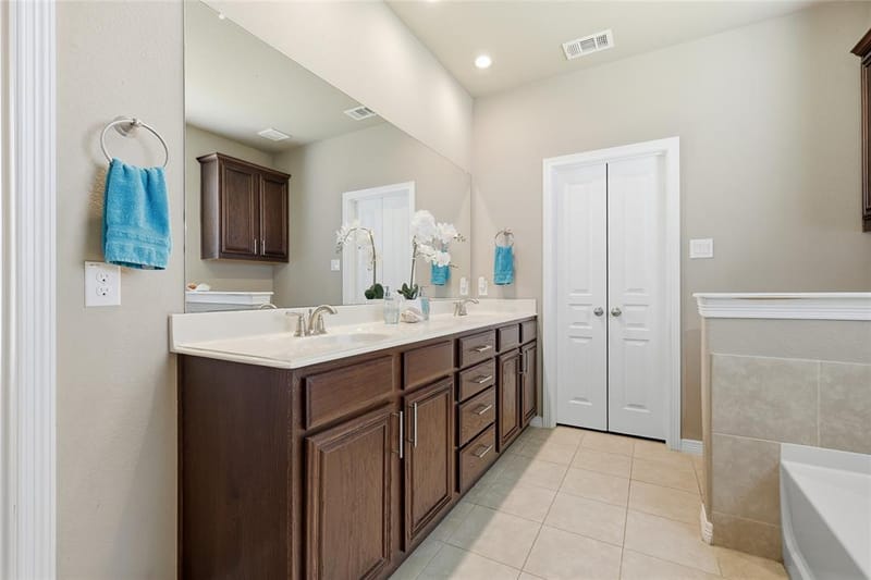 4908 Lake Park Drive, Sanger TX 76266 - Photo 20