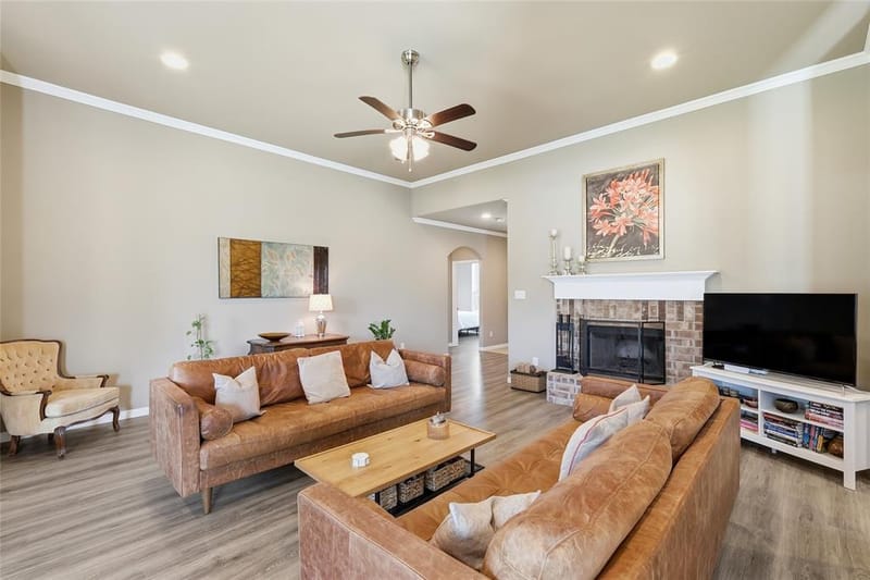 4908 Lake Park Drive, Sanger TX 76266 - Photo 9