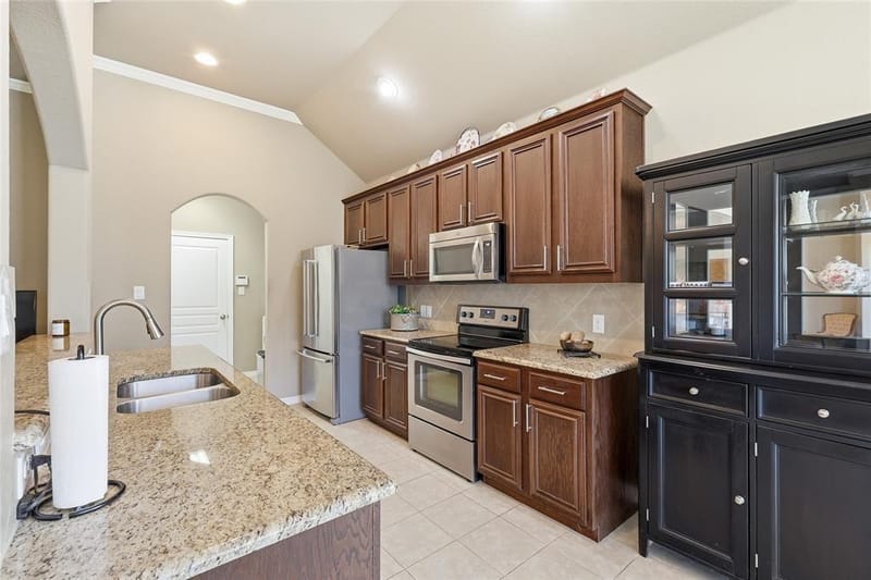 4908 Lake Park Drive, Sanger TX 76266 - Photo 10