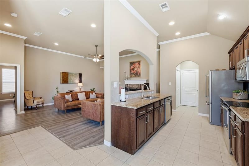 4908 Lake Park Drive, Sanger TX 76266 - Photo 11