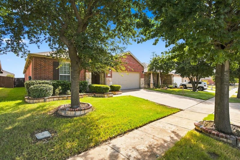 2332 Angoni Way, Fort Worth TX 76131 - Photo 3