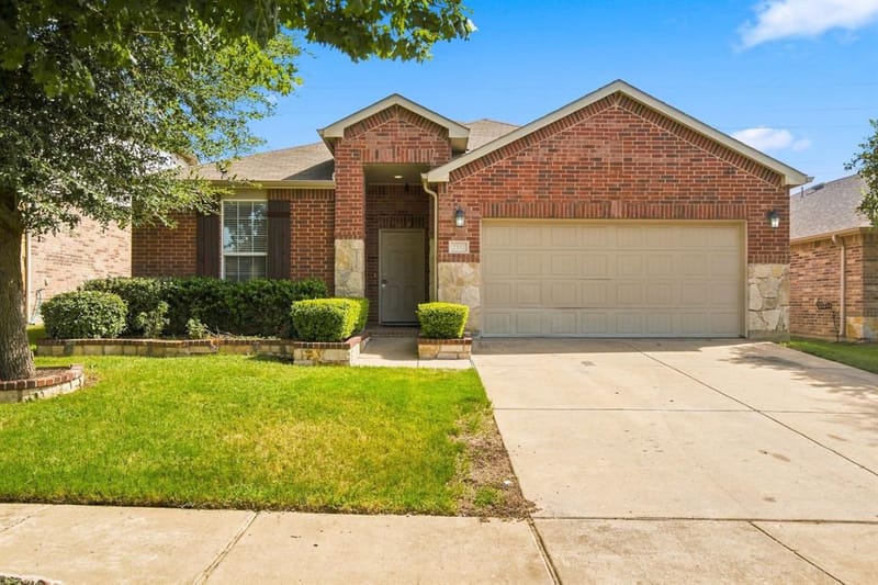 2332 Angoni Way, Fort Worth TX 76131
