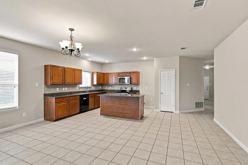 2332 Angoni Way, Fort Worth TX 76131 - Photo 10